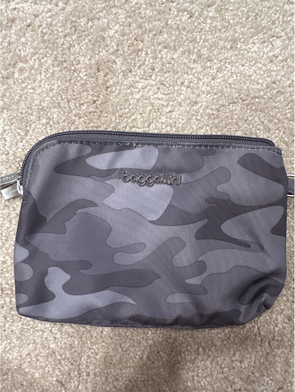 (5)Baggallini Gray Camouflage Small Pouch with Key Clip
